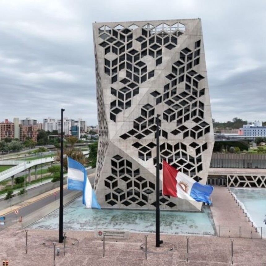 Hoy cobran los jubilados y comienza el pago de haberes a la Administración Pública Provincial